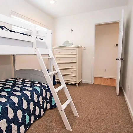 Nh301, Driftwood Dreaming- Hot Tub, Oceanside, Close To Ocean!